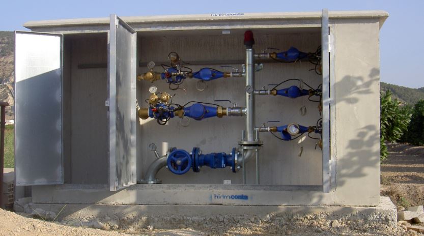 Caseta con hidrantes y tele control 